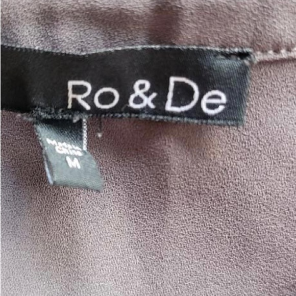 RO & DE top gray long sleeve blouse Medium - Picture 8 of 8